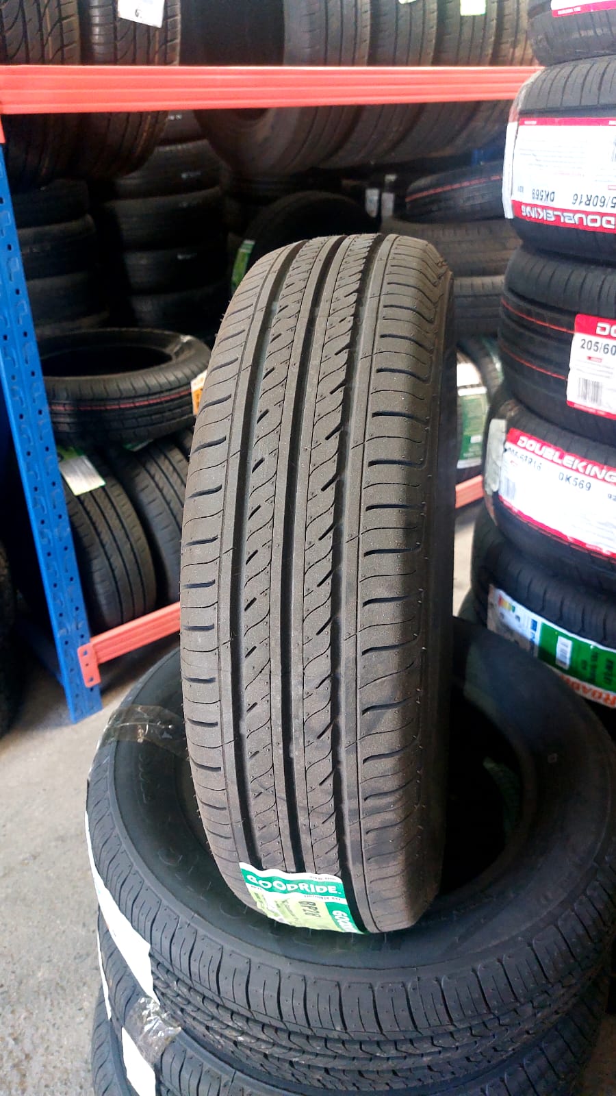 NEUMATICOS 175/70/R14 Goodrire