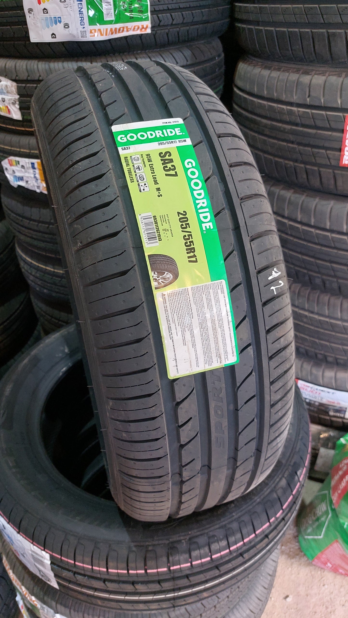 205/55R17 LING LONG